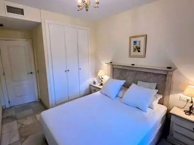 Middle Floor Apartment in Estepona