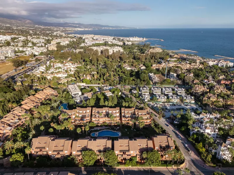Middle Floor Apartment in Puerto Banús