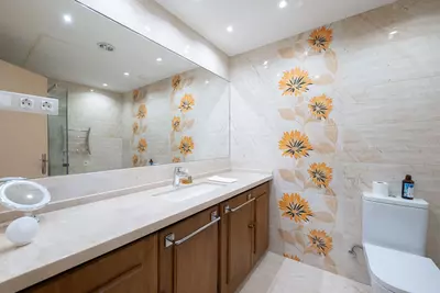Middle Floor Apartment in Puerto Banús