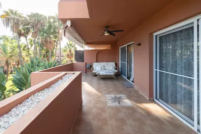 Middle Floor Apartment in Puerto Banús