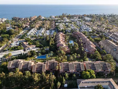 Middle Floor Apartment in Puerto Banús