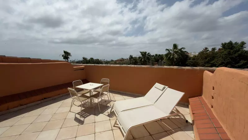 Middle Floor Apartment in Benahavís