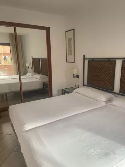 Middle Floor Apartment in Benahavís