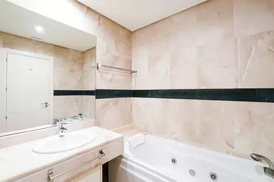 Ground Floor Apartment in Nueva Andalucía