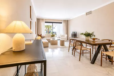 Middle Floor Apartment in Puerto Banús