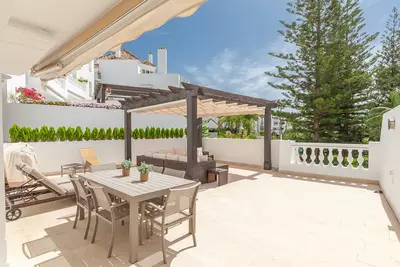 Middle Floor Apartment in Elviria