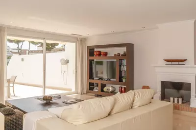Middle Floor Apartment in Elviria