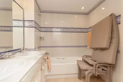 Middle Floor Apartment in Elviria