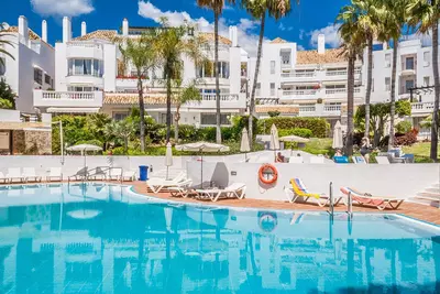 Middle Floor Apartment in Elviria