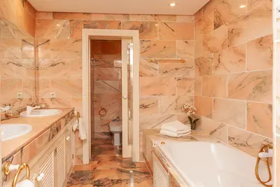 Middle Floor Apartment in Elviria