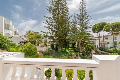 Middle Floor Apartment in Elviria