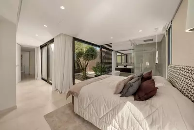 Detached Villa in Nueva Andalucía
