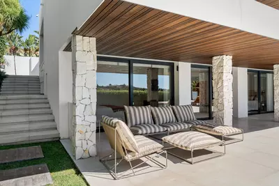 Detached Villa in Nueva Andalucía