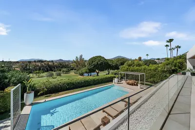 Detached Villa in Nueva Andalucía