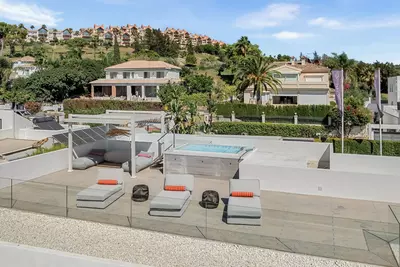 Detached Villa in Nueva Andalucía