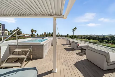 Detached Villa in Nueva Andalucía