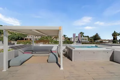 Detached Villa in Nueva Andalucía