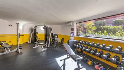Middle Floor Apartment in Estepona