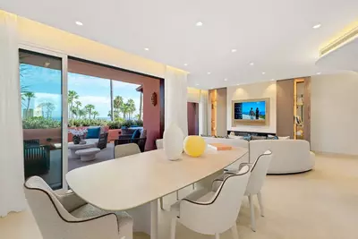 Middle Floor Apartment in Estepona
