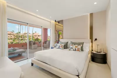 Middle Floor Apartment in Estepona