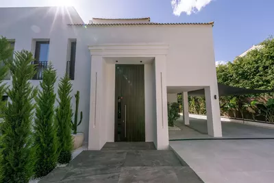 Detached Villa in Nueva Andalucía