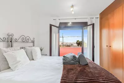 Middle Floor Apartment in Estepona