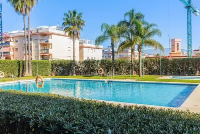 Middle Floor Apartment in Estepona