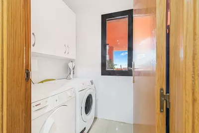 Middle Floor Apartment in Estepona
