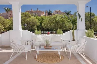 Middle Floor Apartment in Estepona