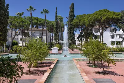 Middle Floor Apartment in Estepona