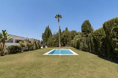 Middle Floor Apartment in Marbella