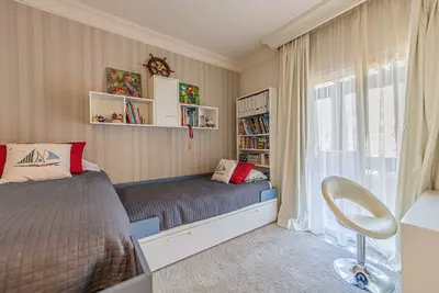 Middle Floor Apartment in Nueva Andalucía
