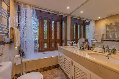 Middle Floor Apartment in Nueva Andalucía
