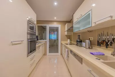 Middle Floor Apartment in Nueva Andalucía