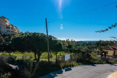 Residential Plot in Elviria