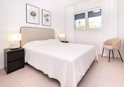 Middle Floor Apartment in Bel Air