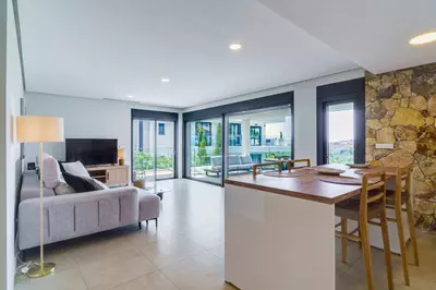 Middle Floor Apartment in Selwo