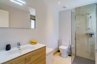 Middle Floor Apartment in Selwo