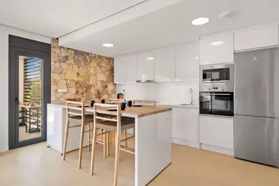 Middle Floor Apartment in Selwo