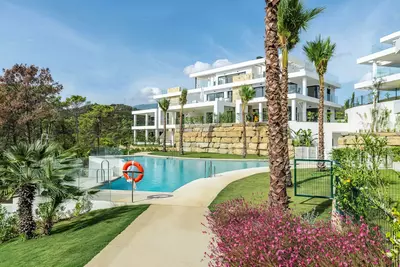 Middle Floor Apartment in Selwo