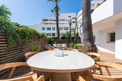 Ground Floor Apartment in Nueva Andalucía