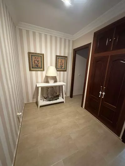 Middle Floor Apartment in Estepona