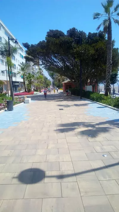 Middle Floor Apartment in Estepona