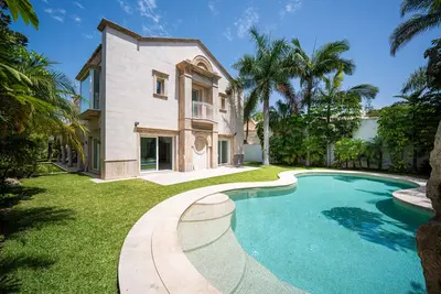 Detached Villa in Marbella