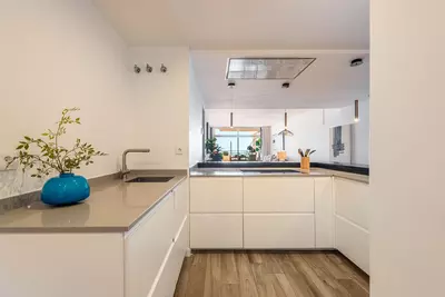 Middle Floor Apartment in Nueva Andalucía