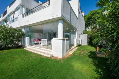 Ground Floor Apartment in Casares Playa