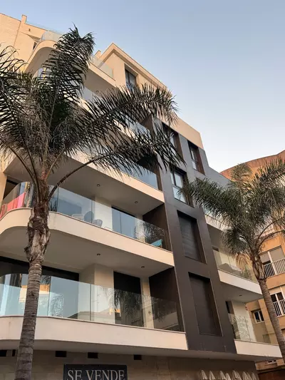 Middle Floor Apartment in Estepona