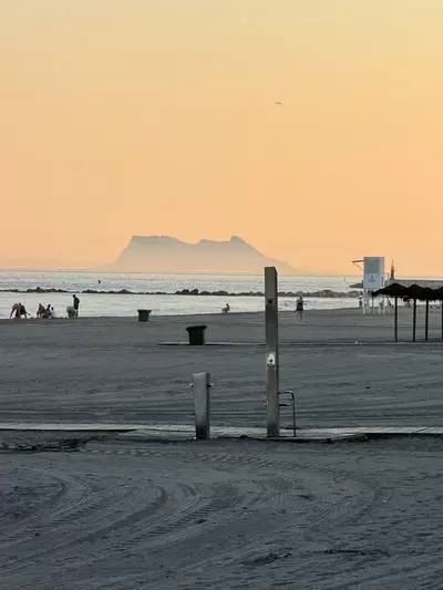 Middle Floor Apartment in Estepona