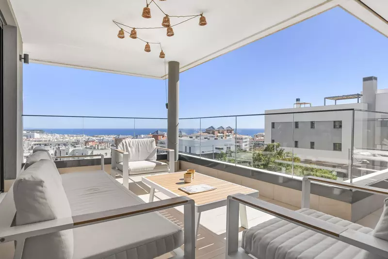 Middle Floor Apartment in Estepona