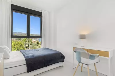 Middle Floor Apartment in Estepona